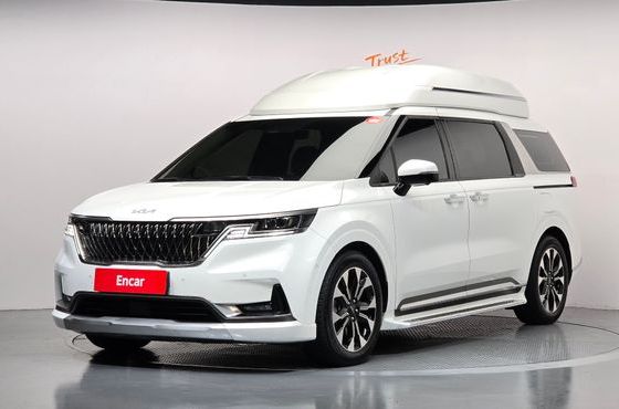 Kia Carnival Diesel 9-Seater Hi-Limousine Signature — пробег 78 009 км — фото 1 из 5