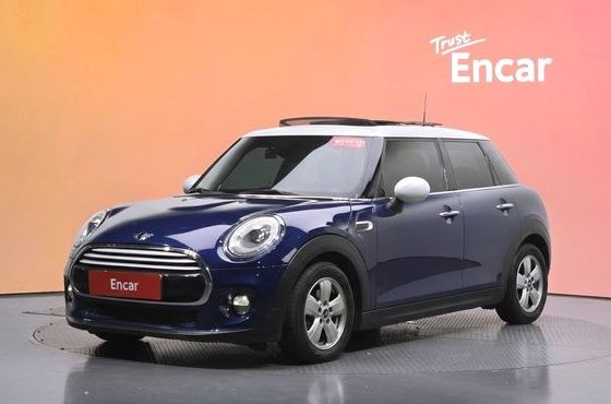 Mini Cooper 5Door Mid 3rd — пробег 110 938 км — фото 1 из 5