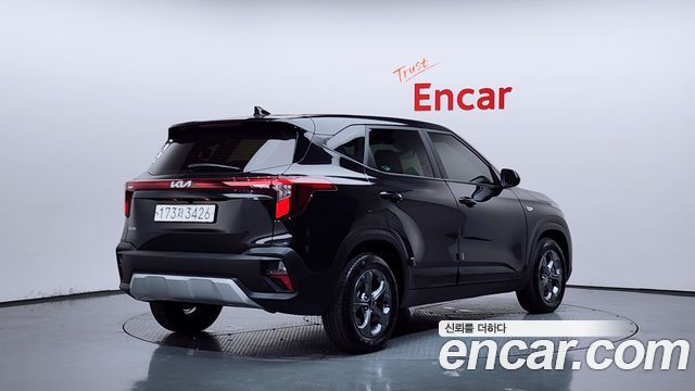 Kia Seltos из Кореи Encar