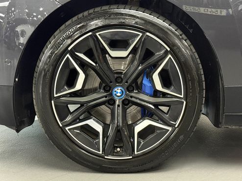 BMW iX xDrive40 First Edition — пробег 98 469 км — фото 5 из 5