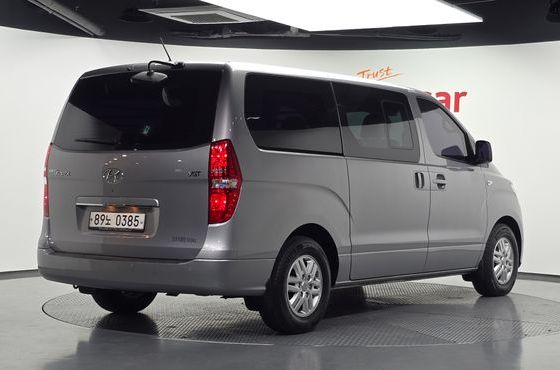 Hyundai Starex Van 5-Seater Modern — пробег 94 013 км — фото 2 из 5