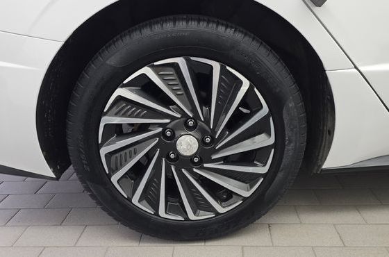 Hyundai Sonata Premium Family — пробег 90 238 км — фото 5 из 5