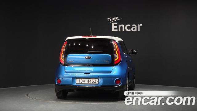 Kia Soul EV — пробег 156 890 км — фото 4 из 5