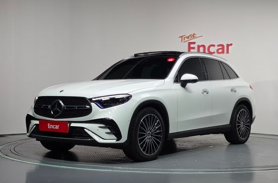 Mercedes-Benz GLC-Class GLC300 4MATIC AMG Line — пробег 12 184 км — фото 1 из 5