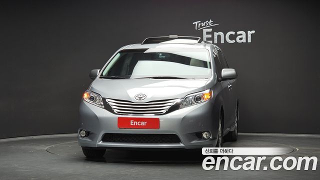 Toyota Sienna 3.5 AWD — пробег 259 112 км — фото 3 из 5
