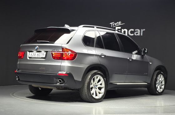 BMW X5 xDrive 30i — пробег 224 778 км — фото 2 из 5