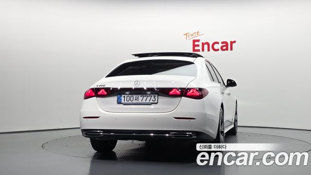 Mercedes-Benz E-Class из Кореи Encar