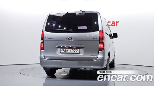 Hyundai Starex 5-Seater VAN CVX Premium — пробег 208 458 км — фото 4 из 5
