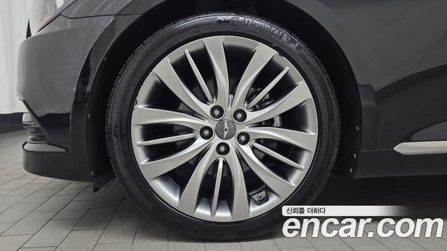 Hyundai Genesis из Кореи Encar