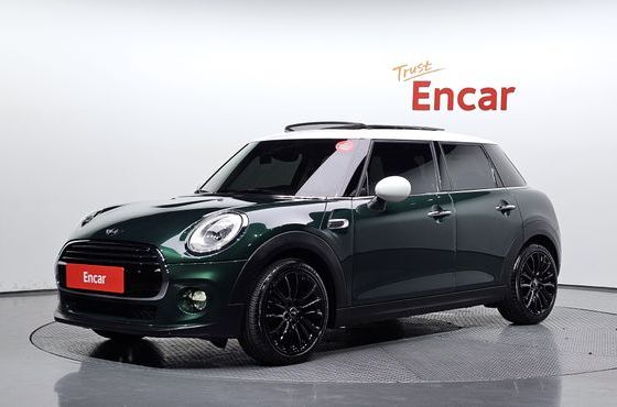 Mini Cooper 5Door Standard 3rd — пробег 111 844 км — фото 1 из 5