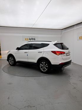 Hyundai Santafe Diesel(e-VGT) 2.0 4WD Premium — пробег 209 829 км — фото 2 из 5