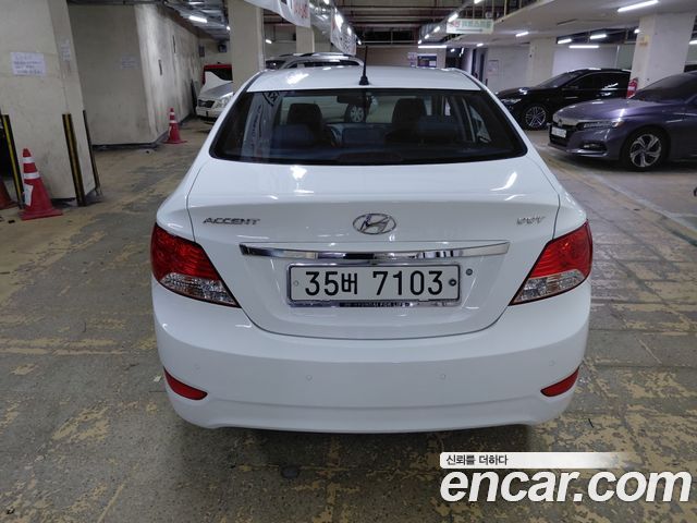 Hyundai Accent 1.4 VVT Premium — пробег 71 154 км — фото 5 из 5