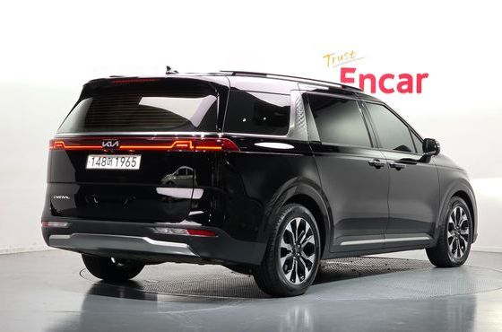 Kia Carnival Diesel 9-Seater Signature — пробег 75 055 км — фото 2 из 5