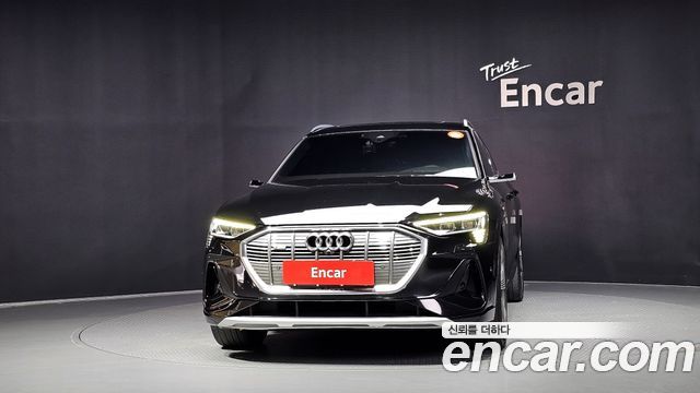Audi e-tron из Кореи Encar