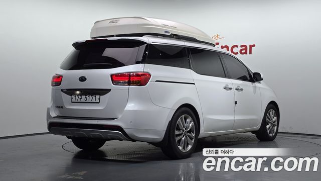 Kia Carnival из Кореи Encar