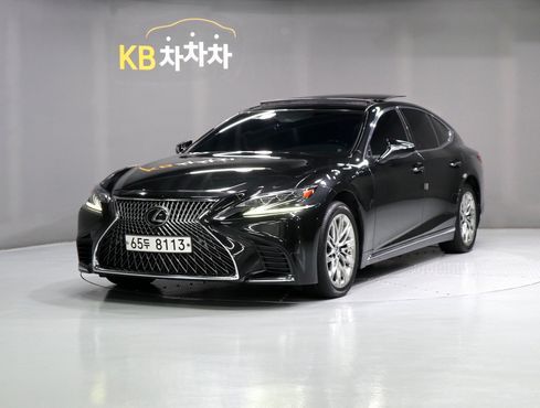 Lexus LS 3.5 Luxury AWD — пробег 147 726 км — фото 1 из 5