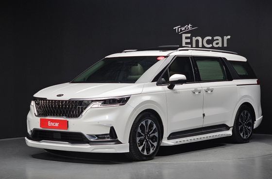 Kia Carnival Gasoline 7-Seater Signature — пробег 38 517 км — фото 1 из 5