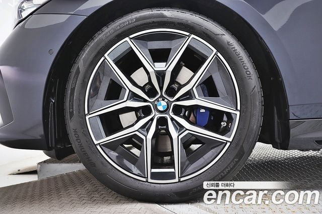 BMW 5-Series 520i M Sport — пробег 11 224 км — фото 5 из 5