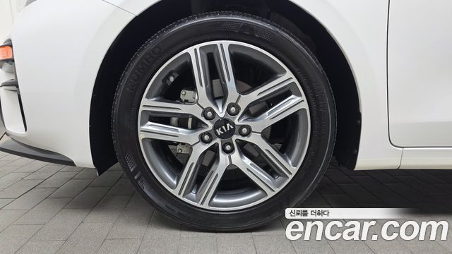 Kia K3 из Кореи Encar