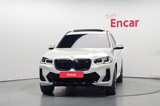 BMW iX3 M Sports — пробег 72 840 км — фото 3 из 5
