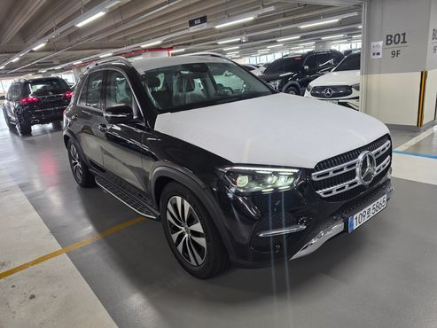 Mercedes-Benz GLE-Class GLE350 4MATIC — пробег 21 км — фото 3 из 5