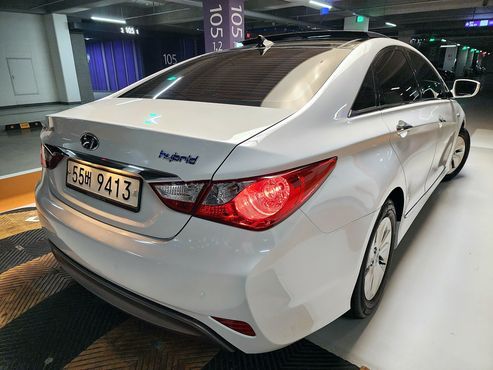 Hyundai Sonata 2.0 Premium — пробег 183 206 км — фото 5 из 5