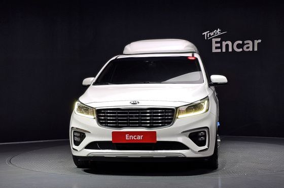 Kia Carnival 9-Seater Noblesse Special — пробег 136 484 км — фото 3 из 5