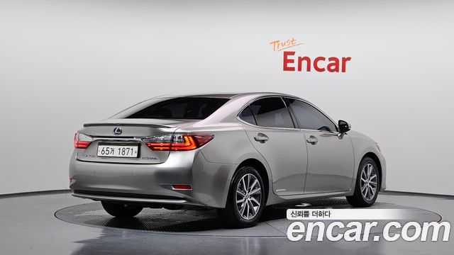 Lexus ES Supreme+ XV60 — пробег 57 373 км — фото 2 из 5