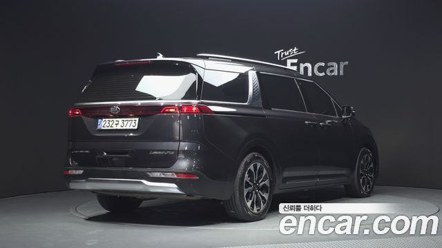 Kia Carnival Diesel 7-Seater Noblesse — пробег 49 664 км — фото 2 из 5