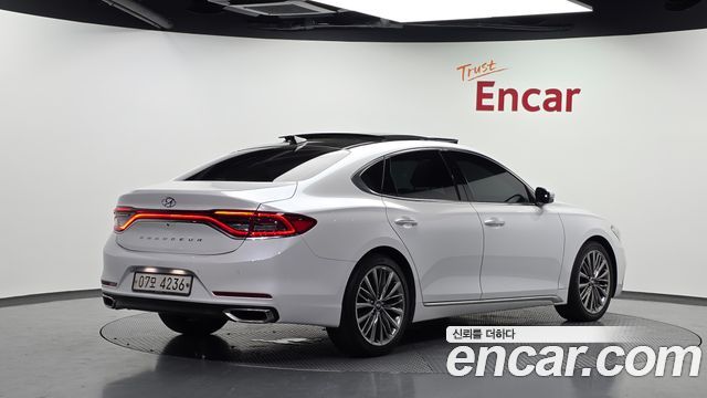 Hyundai Grandeur из Кореи Encar