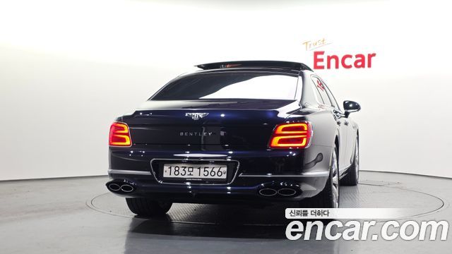 Bentley Flying Spur 4.0 — пробег 16 933 км — фото 4 из 5