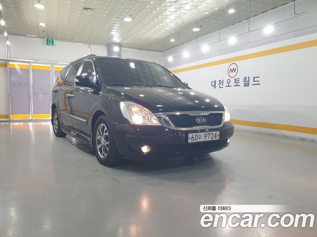 Kia Carnival New Carnival Limousine GLX High-Deluxe — пробег 97 795 км — фото 3 из 5