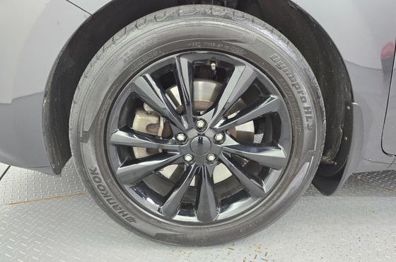 Kia Carnival Gasoline 9-Seater Noblesse Special — пробег 172 706 км — фото 5 из 5