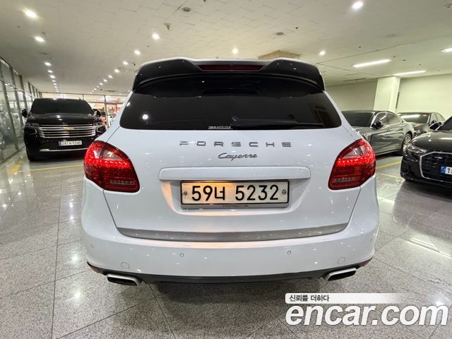 Porsche Cayenne 3.0 Diesel Platium Edition 958 — пробег 233 512 км — фото 3 из 5