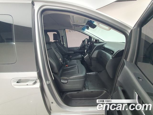 Hyundai Staria из Кореи Encar