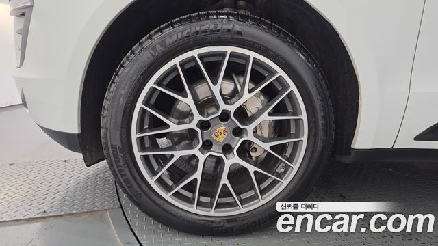 Porsche Macan из Кореи Encar