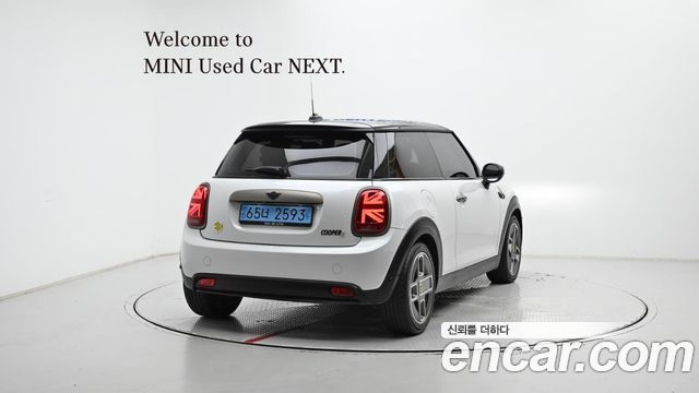 Mini Cooper Resolute Edition 3rd — пробег 36 740 км — фото 2 из 5