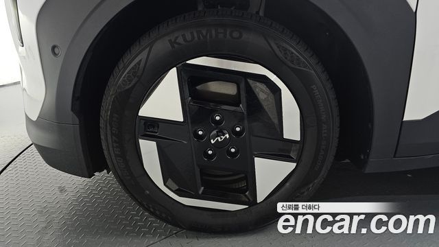 Kia EV3 из Кореи Encar