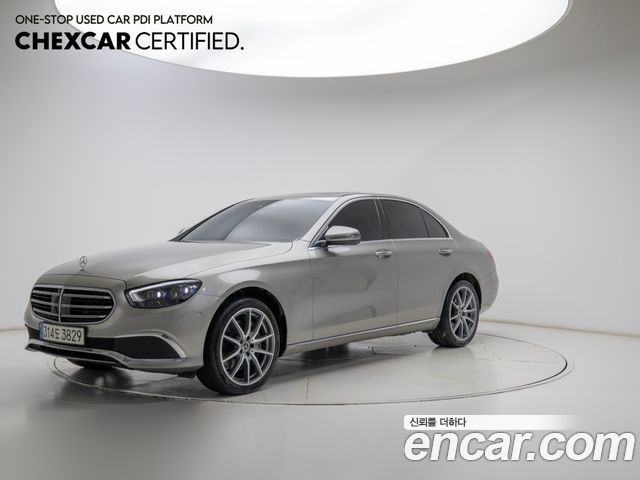 Mercedes-Benz E-Class E300e 4MATIC Exclusive — пробег 52 160 км — фото 1 из 5