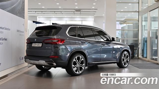 BMW X5 xDrive 40i xLine — пробег 82 803 км — фото 2 из 5