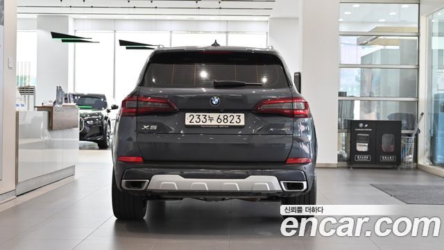 BMW X5 xDrive 40i xLine — пробег 82 803 км — фото 4 из 5