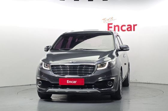 Kia Carnival 9-seater Prestige — пробег 207 050 км — фото 3 из 5