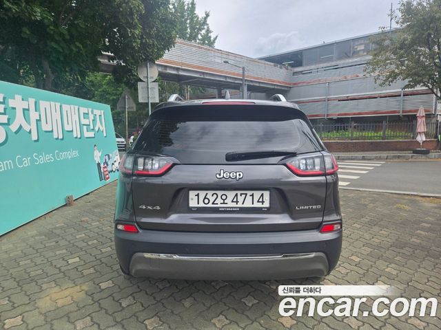 Jeep Cherokee 2.0 Diesel LIMITED 4WD — пробег 121 227 км — фото 4 из 5