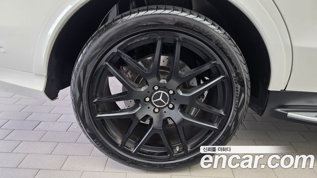 Mercedes-Benz GLE-Class AMG GLE63 4MATIC — пробег 134 208 км — фото 5 из 5
