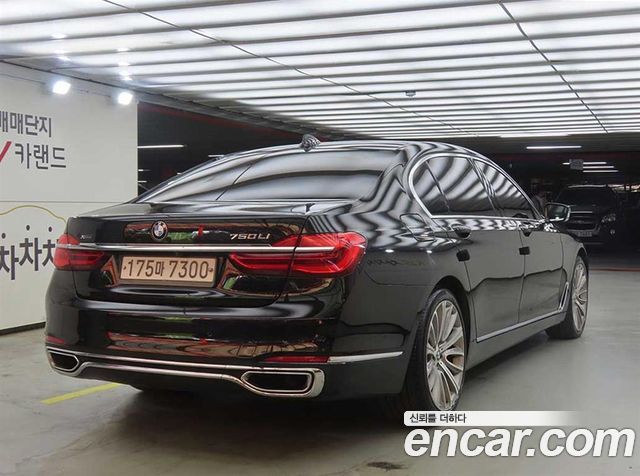 BMW 7-Series 750Li xDrive M Sport — пробег 116 000 км — фото 4 из 5