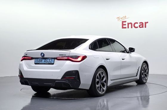 BMW i4 eDrive40 M Sports Pro — пробег 53 146 км — фото 2 из 5