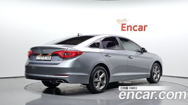Hyundai Sonata LPI Premium — пробег 212 062 км — фото 2 из 5