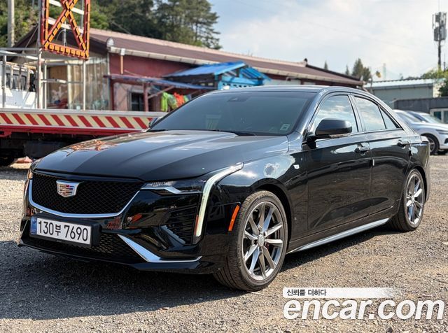 Cadillac CT4 2.0 Sport — пробег 82 024 км — фото 2 из 5