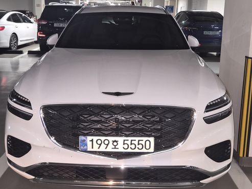 Genesis GV70 2.5T Gasoline AWD — пробег 16 000 км — фото 1 из 5