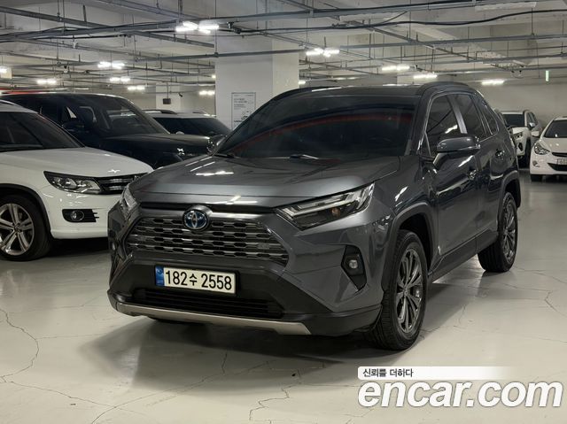Toyota RAV4 2.5 4WD Hybrid — пробег 54 700 км — фото 1 из 5